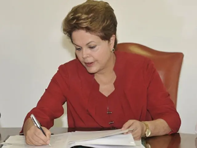 Dilma sanciona lei que aumenta impostos sobre produtos importados