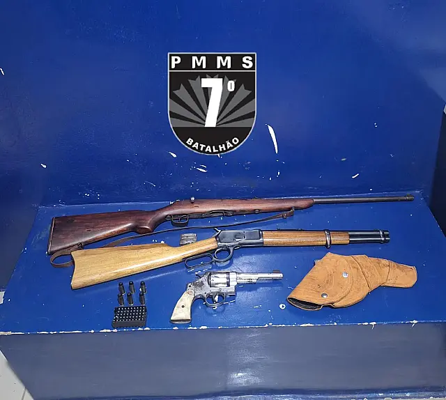 Homem armado invade casa da ex pela janela e é preso em Anastácio