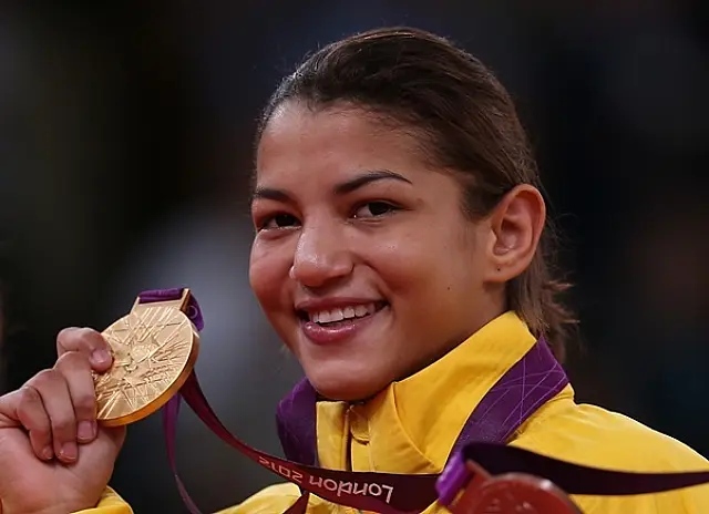 Após início arrasador, Brasil verá medalhas de longe no segundo dia