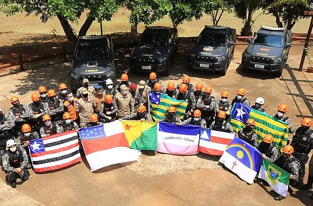 Força-tarefa de combate a incêndios florestais é reforçada com 400 integrantes