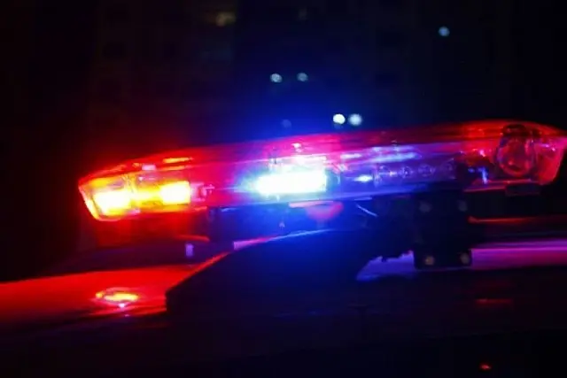 Briga de foice entre irmãos deixa jovem ferido no braço e na perna