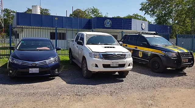 PRF prende 3 estrangeiros com veículos de luxo adulterados na BR-262
