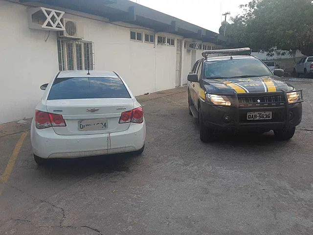 PRF recupera na BR-262 veículo tomado em roubo na Capital