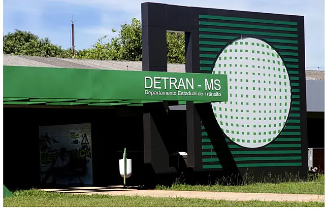 Fique atento: Detran não manda SMS e nem e-mail