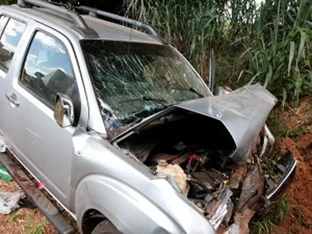 Acidente deixa cinco feridos em rodovia; entre eles um bebê