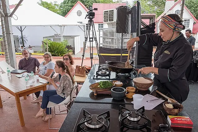 Comitiva dos Chefs realiza concurso para cozinheiros amadores