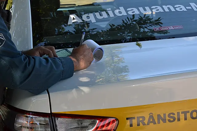 Jovem embriagado é preso após manobras perigosas em Santa Terezinha