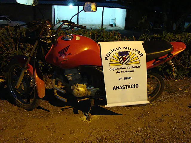 Jovem de 26 anos é preso em flagrante com moto furtada