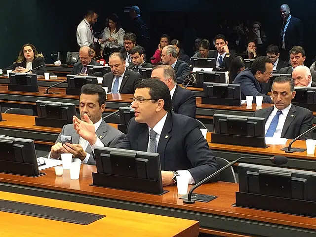 Comissão de Ciência aprova projeto que obriga instalação do Código de Defesa do Consumidor em computadores