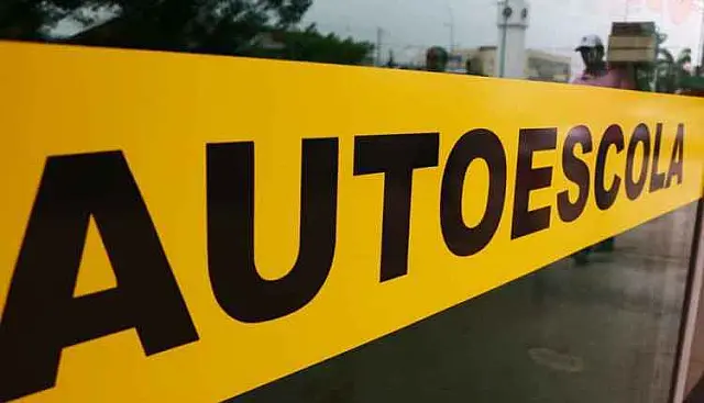 Autoescolas vêem aumento nas taxas de serviços do Detran como fator negativo