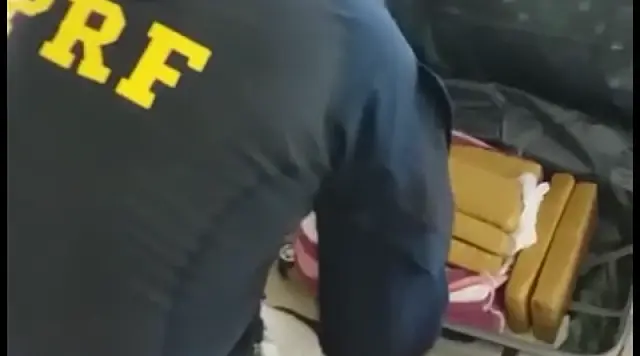 PRF apreende 26 Kg de maconha em malas de passageiros de ônibus em MS