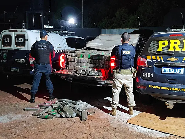 Em 24h, PRF apreende 2,6 toneladas de maconha na BR-267 no MS