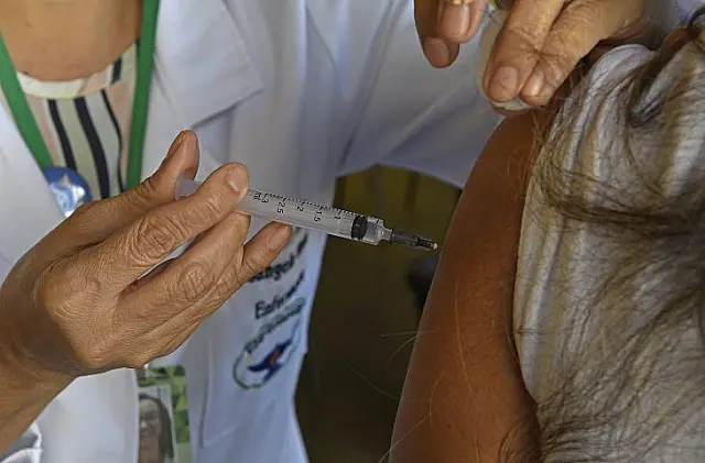 MS alerta para vacinação contra coqueluche após aumento de casos