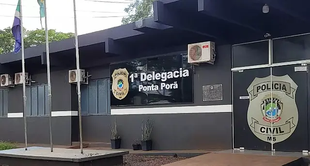 Homem é preso ao ser flagrado se masturbando em rua de MS