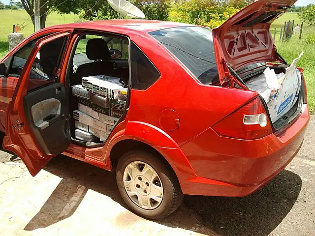 Veículo com mercadorias do Paraguai é apreendido em MS