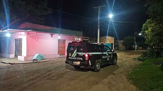 Homem é assassinato a tiros em frente a bar de Ribas do Rio Pardo