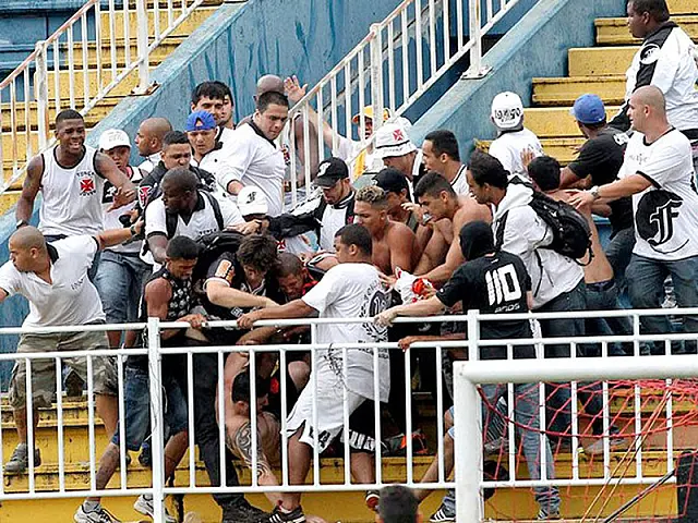 Vasco entra nesta terça com ação para levar pontos de jogo de Joinville