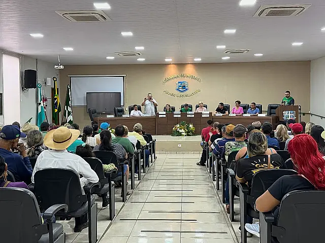 Bonito entrega escrituras e avança com regularização fundiária