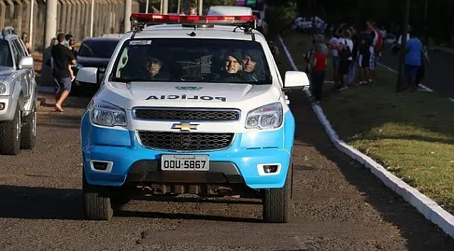 PM recupera nove veículos e prende 17 foragidos da Justiça na Capital
