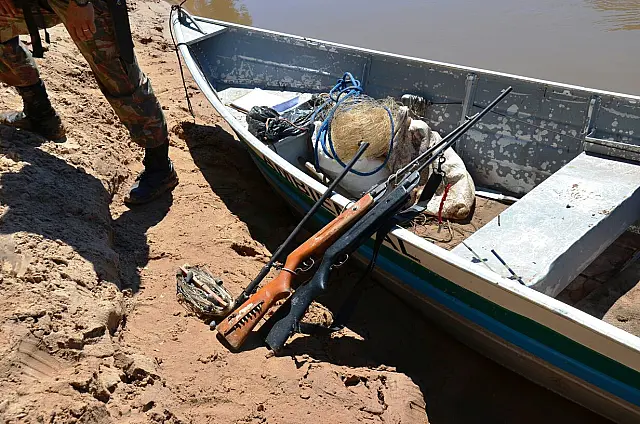 Ação entre PMA e Exército prende três paraguaios e um brasileiro por caça e pesca predatória