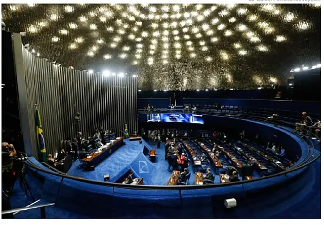 Senado aprova PEC que limita as decisões individuais e monocráticas do STF