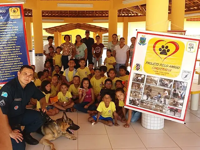 Escolas de Anastácio recebem o projeto 'Pelo Amigo' da PM