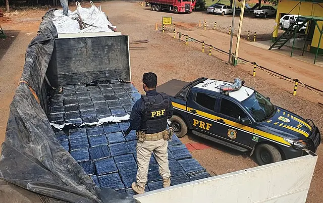 PRF/MS apreende carga de maconha avaliada em R$ 7 milhões na BR-163