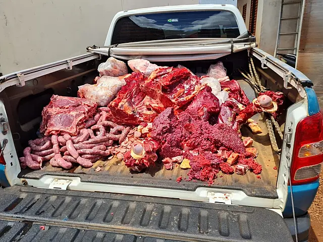 No dia do Consumidor, Polícia Civil e Iagro apreendem Alimentos Impróprios para consumo