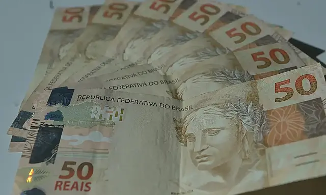 Mercado financeiro reduz previsão da inflação para 5,57%