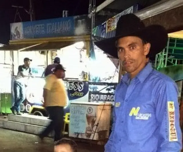 Peão de MS morre após ser arremessado e chifrado durante rodeio em SP