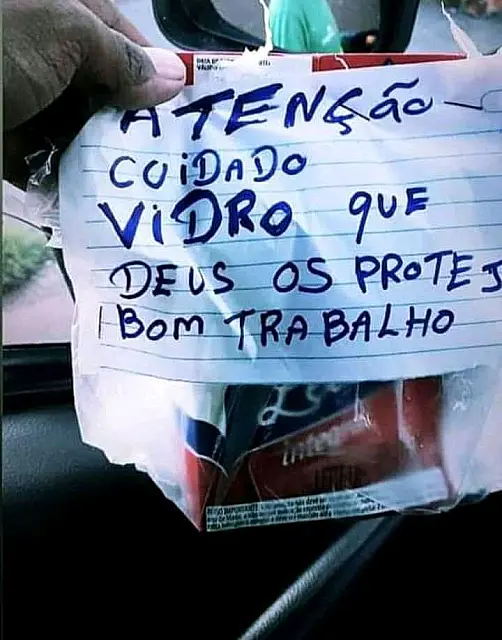 Descarte correto do lixo evita acidentes