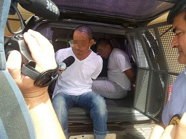 Frente a frente, presos por torturar garoto mantêm avó como mentora do crime