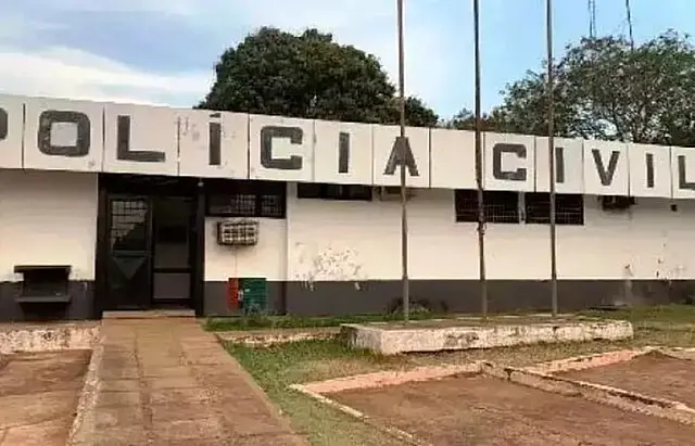 Homem é preso após matar concunhado a facadas em bar
