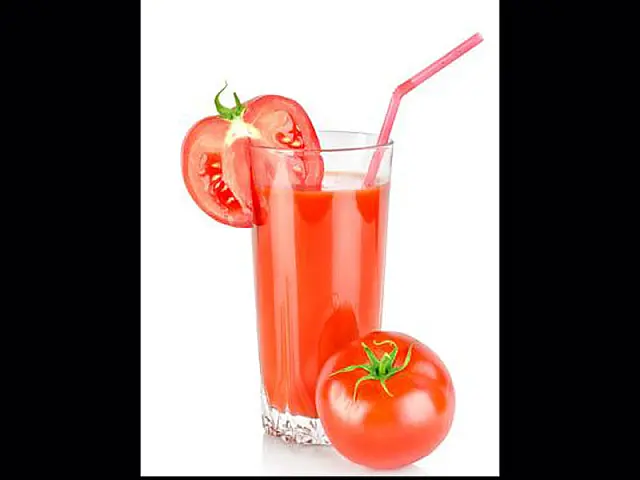 Um copo de suco de tomate por dia pode ajudar a prevenir câncer de mama