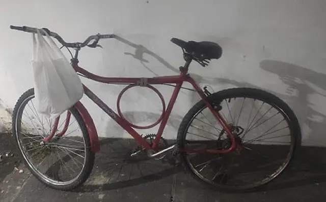Mulher é presa por roubo de bicicleta em Corumbá