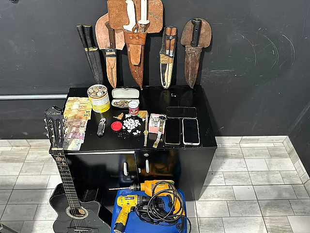 Polícia prende dois suspeitos de tráfico de drogas em Dois Irmãos do Buriti