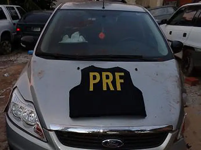 Veículo roubado no Rio de Janeiro é recuperado pela PRF em Nioaque