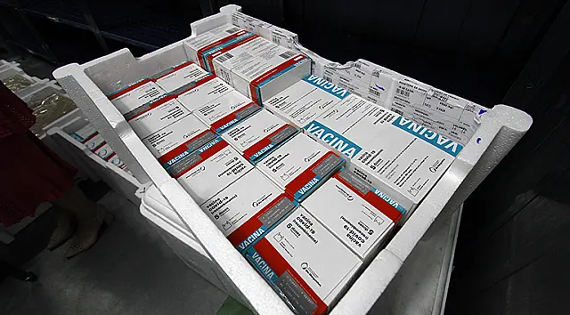 Secretaria de Estado de Saúde distribui aos municípios 77.250 doses da vacina da Astrazeneca