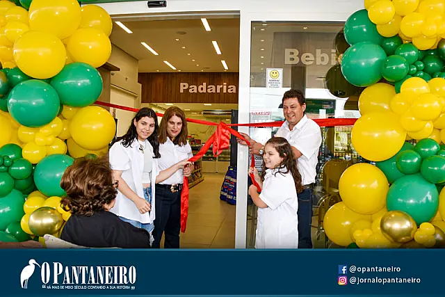 Inauguração da conveniência e padaria do Posto Mercúrio