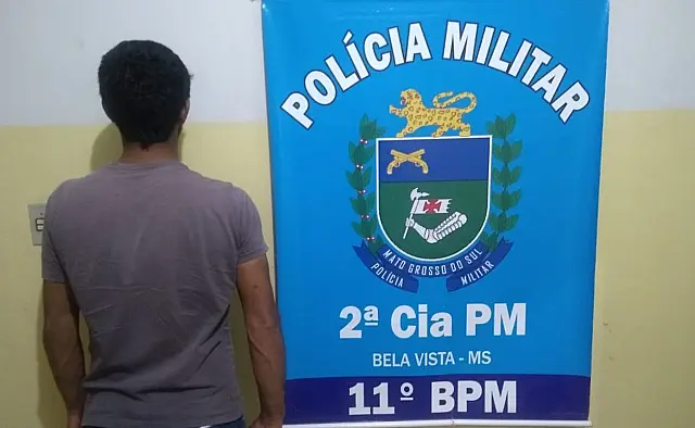 Homem tem moto furtada dentro de casa e PM prende os autores em Bela Vista