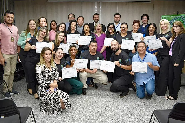 Servidores concluem curso de Libras e garantem atendimento democrático na ALEMS