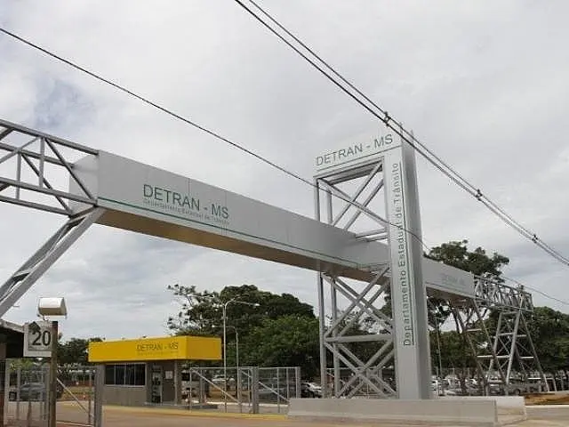 Sistemas do Detran apresentam falhas e serviços são interrompidos