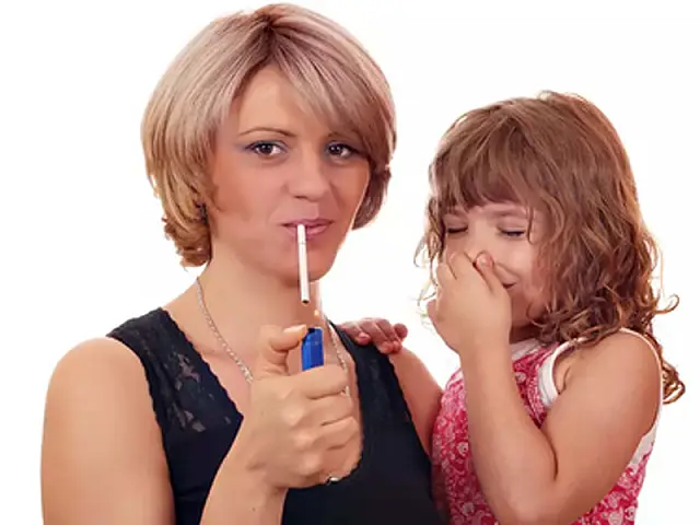 Pais fumantes aumentam risco de infarto nos filhos