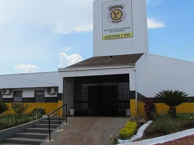 Polícia investiga morte de preso encontrado enforcado em raio do PCC