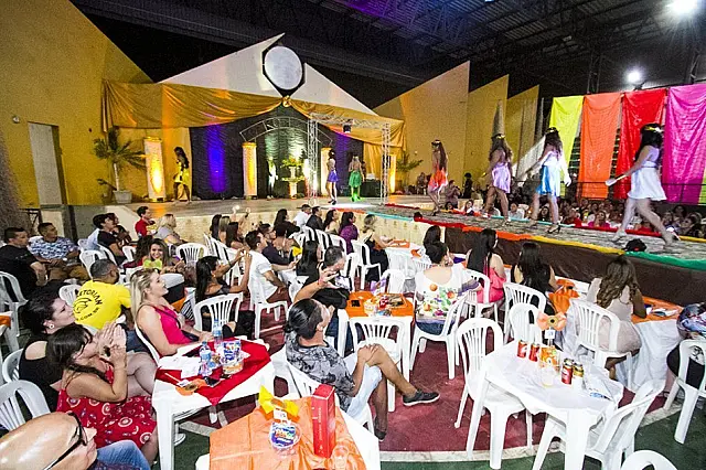 Concurso Miss Gay e Mister Lesbian valoriza cidadania LGBT e diversidade