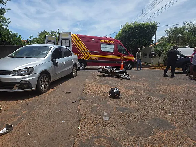 Acidente entre carro e moto deixa uma vítima em Aquidauana nesta terça