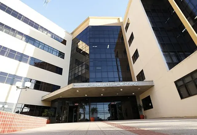 Empresa é penalizada por interrupção indevida no fornecimento de água