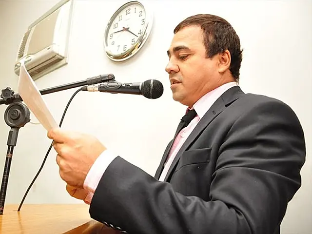Valter Neves pede emendas a deputados para garantir obras na Mongelli