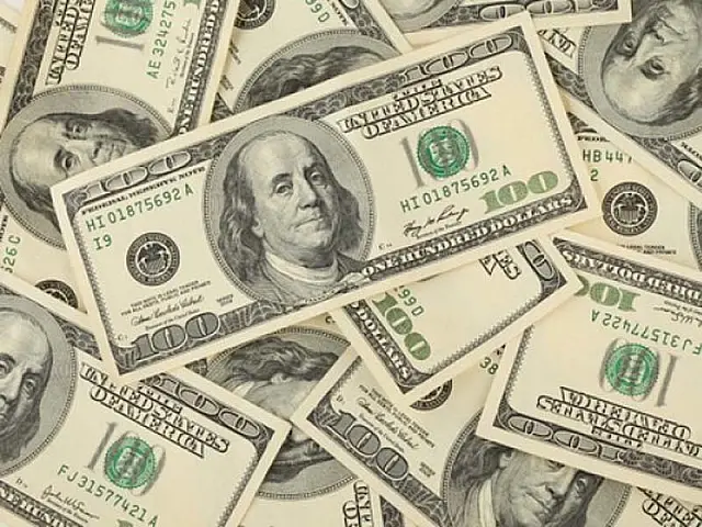 Dólar fecha abaixo de R$ 1,70 pela 1ª vez em 4 meses