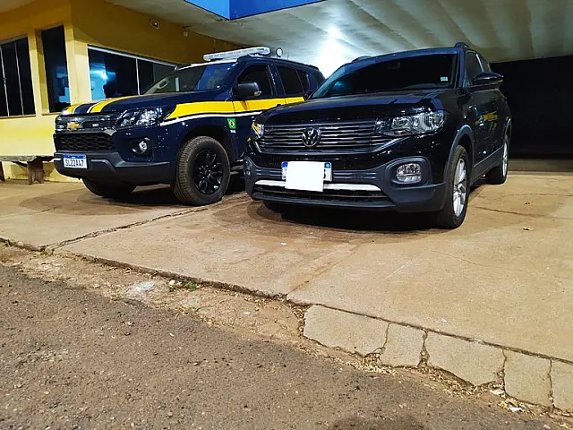 PRF recupera carro de luxo em Água Clara